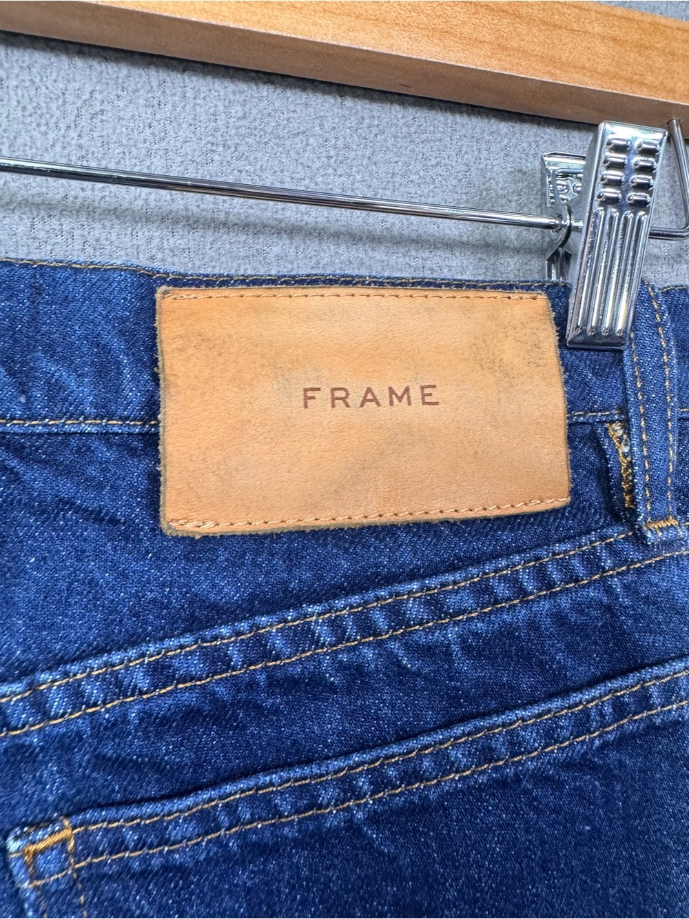 FRAME Le Italien Wide Leg Jeans in Color Rinse Wash, High Rise Dark Denim, 26 - Picture 16 of 16